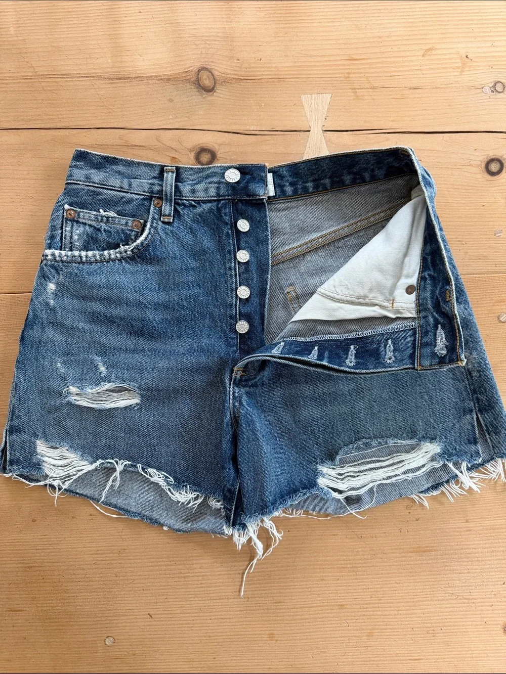 AGOLDE Distressed High-Rise Denim Shorts - Blue - Picture 2 of 4